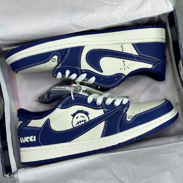کفش نایک ایر جردن وان لو تراویس اسکات گوچی سفید سرمه‌ای Nike Air Jordan 1 Low Travis Scott Gucci