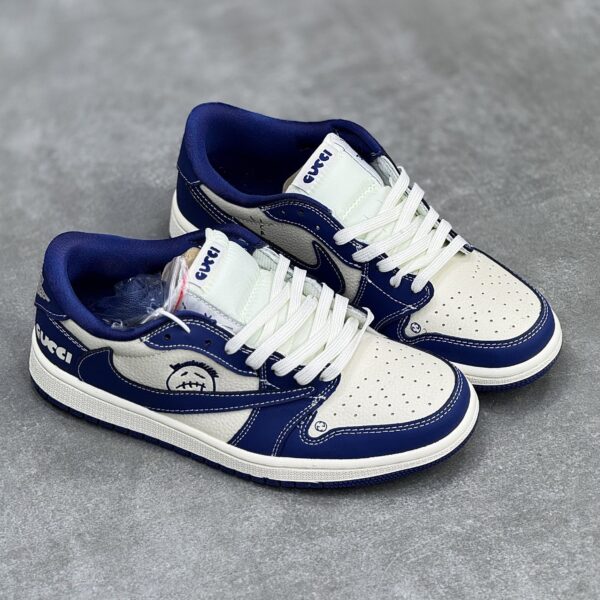 کفش نایک ایر جردن وان لو تراویس اسکات گوچی سفید سرمه‌ای Nike Air Jordan 1 Low Travis Scott Gucci