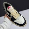 کفش نایک ایر جردن ۱ لو دارک موکا  Nike Air Jordan 1 Low Dark Mocha