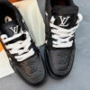 کفش لویی ویتون ترینر تمام مشکی Louis Vuitton Trainer Triple Black کفش لویی ویتون ترینر تمام مشکی Louis Vuitton Trainer Triple Black