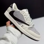 کفش نایک ایر جردن وان لو تراویس اسکات لویی ویتون کرم قهوه‌ای Nike Air Jordan 1 Low Travis Scott Louis Vuitton Brown