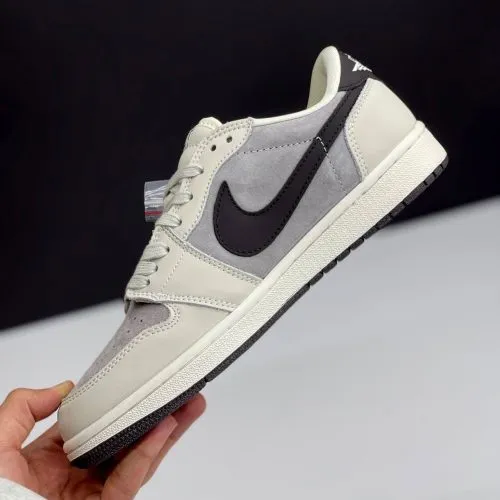 کفش نایک ایر جردن وان لو تراویس اسکات لویی ویتون کرم قهوه‌ای Nike Air Jordan 1 Low Travis Scott Louis Vuitton Brown - تصویر 2