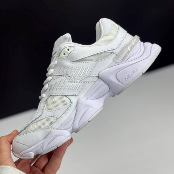 کتونی نیوبالانس ۹۰۶۰ سفید New Balance 9060 White کتونی نیوبالانس ۹۰۶۰ سفید New Balance 9060 White