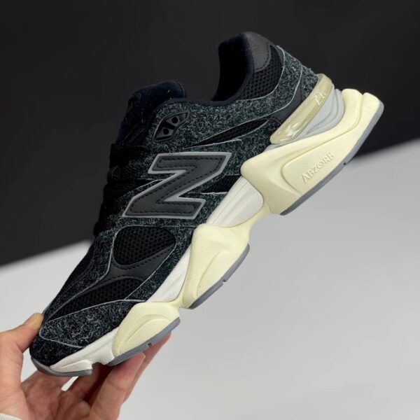 نیوبالانس ۹۰۶۰ مشکی کرم  New Balance 9060 Black Cream