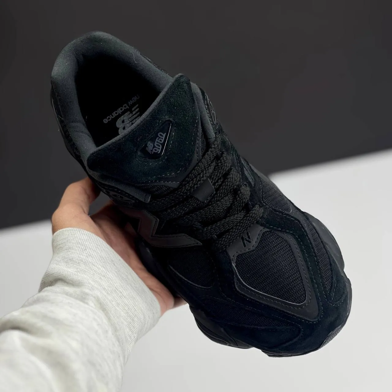 کتونی نیوبالانس ۹۰۶۰ مشکی New Balance 9060 Black کتونی نیوبالانس ۹۰۶۰ مشکی New Balance 9060 Black - تصویر 4