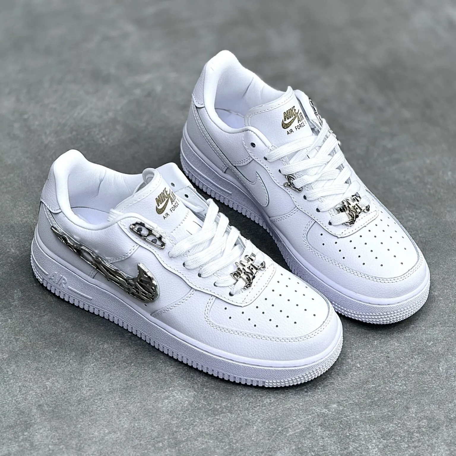 کفش نایک ایر فورس وان مولتن متال سفید استخوانی Nike Air Force 1 Molten Metal White Bone کفش نایک ایر فورس وان مولتن متال سفید استخوانی Nike Air Force 1 Molten Metal White Bone - تصویر 2