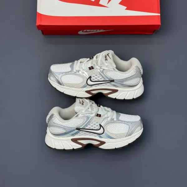 کفش نایک وی فایو کی Nike V5K Run کفش نایک وی فایو کی Nike V5K Run
