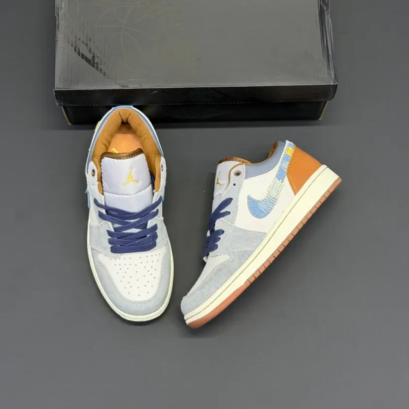 کفش نایک ایر جردن وان لو SE ریپیرد دنیم اسووش Nike Air Jordan 1 Low SE Repaired Denim Swoosh کفش نایک ایر جردن وان لو SE ریپیرد دنیم اسووش Nike Air Jordan 1 Low SE Repaired Denim Swoosh - تصویر 2