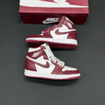 کفش نایک ایر جردن وان ساقدار رترو زرشکی Nike Air Jordan 1 Retro High Burgundy