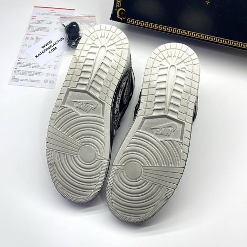 کفش نایک ایر جردن وان ساقدار فامیلیا Nike Air Jordan 1 High Familia