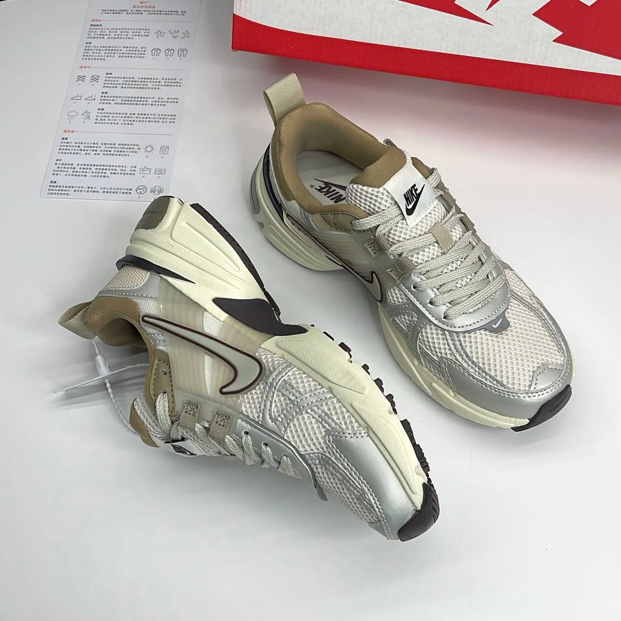 کتونی نایک وی تو کی ران کرم قهوه‌ای | Nike V2K Run Cream Brown - تصویر 2