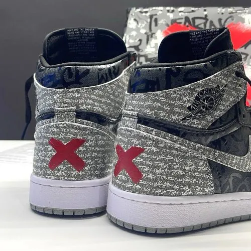 کفش نایک ایر جردن وان ساقدار ربلیونر Nike Air Jordan 1 High OG Rebellionaire کفش نایک ایر جردن وان ساقدار ربلیونر Nike Air Jordan 1 High OG Rebellionaire - تصویر 4