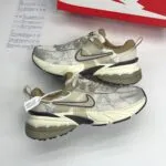 کتونی نایک وی تو کی ران کرم قهوه‌ای | Nike V2K Run Cream Brown