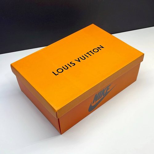 کفش نایک ایر جردن وان لو تراویس اسکات لویی ویتون کرم خاکستری Nike Air Jordan 1 Low Travis Scott Louis Vuitton Cream Gray کفش نایک ایر جردن وان لو تراویس اسکات لویی ویتون کرم خاکستری Nike Air Jordan 1 Low Travis Scott Louis Vuitton Cream Gray