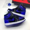 کفش نایک ایر جردن وان ساقدار ورنی پتنت رویال آبی مشکی Nike Air Jordan 1 High OG Patent Royal Blue Black کفش نایک ایر جردن وان ساقدار ورنی پتنت رویال آبی مشکی Nike Air Jordan 1 High OG Patent Royal Blue Black