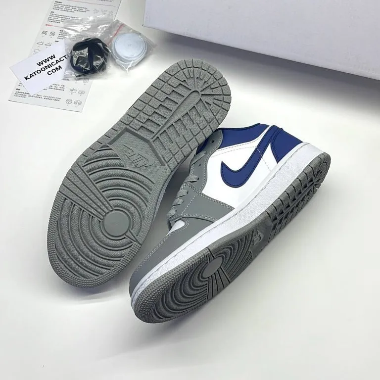 کفش نایک ایر جردن وان لو فرنچ بلو | Nike Air Jordan 1 Low French Blue کفش نایک ایر جردن وان لو فرنچ بلو | Nike Air Jordan 1 Low French Blue - تصویر 2