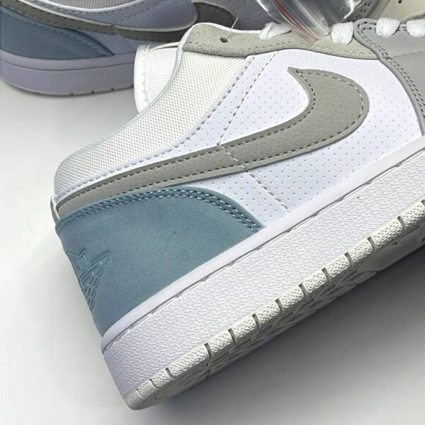 کفش نایک ایر جردن ۱ لو پاریس  Nike Air Jordan 1 Low Paris