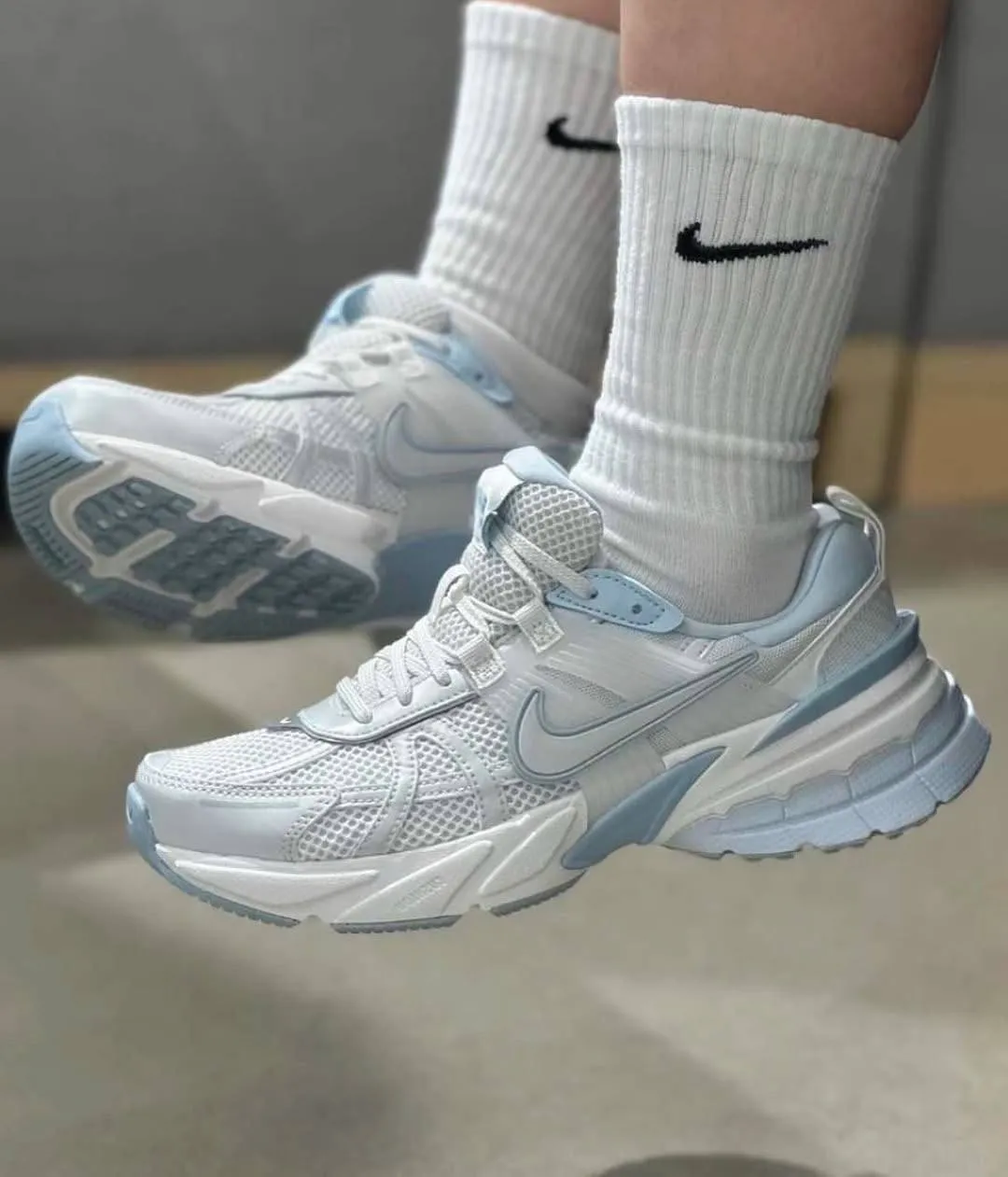 کفش نایک وی تو کی آبی سفید Nike V2K Blue White - تصویر 3