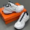 کفش نایک ایر مکس آلفا ساویج سفید سورمهای Nike Air Max Alpha Savage White Navy کفش نایک ایر مکس آلفا ساویج سفید سورمهای Nike Air Max Alpha Savage White Navy - تصویر 2