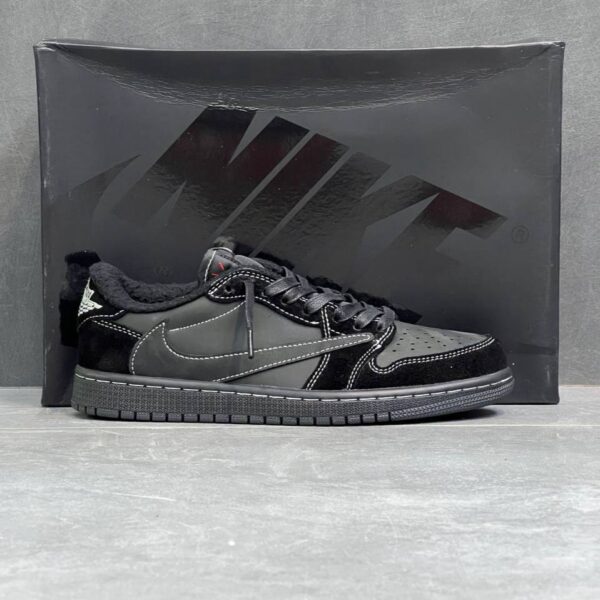 کفش نایک ایر جردن وان لو تراویس اسکات بلک فانتوم Nike Air Jordan 1 Low Travis Scott Black Phantom کفش نایک ایر جردن وان لو تراویس اسکات بلک فانتوم Nike Air Jordan 1 Low Travis Scott Black Phantom