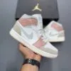 کفش نایک ایر جردن وان ساقدار پاستیلی Nike Air Jordan 1 High Pastel - تصویر 2