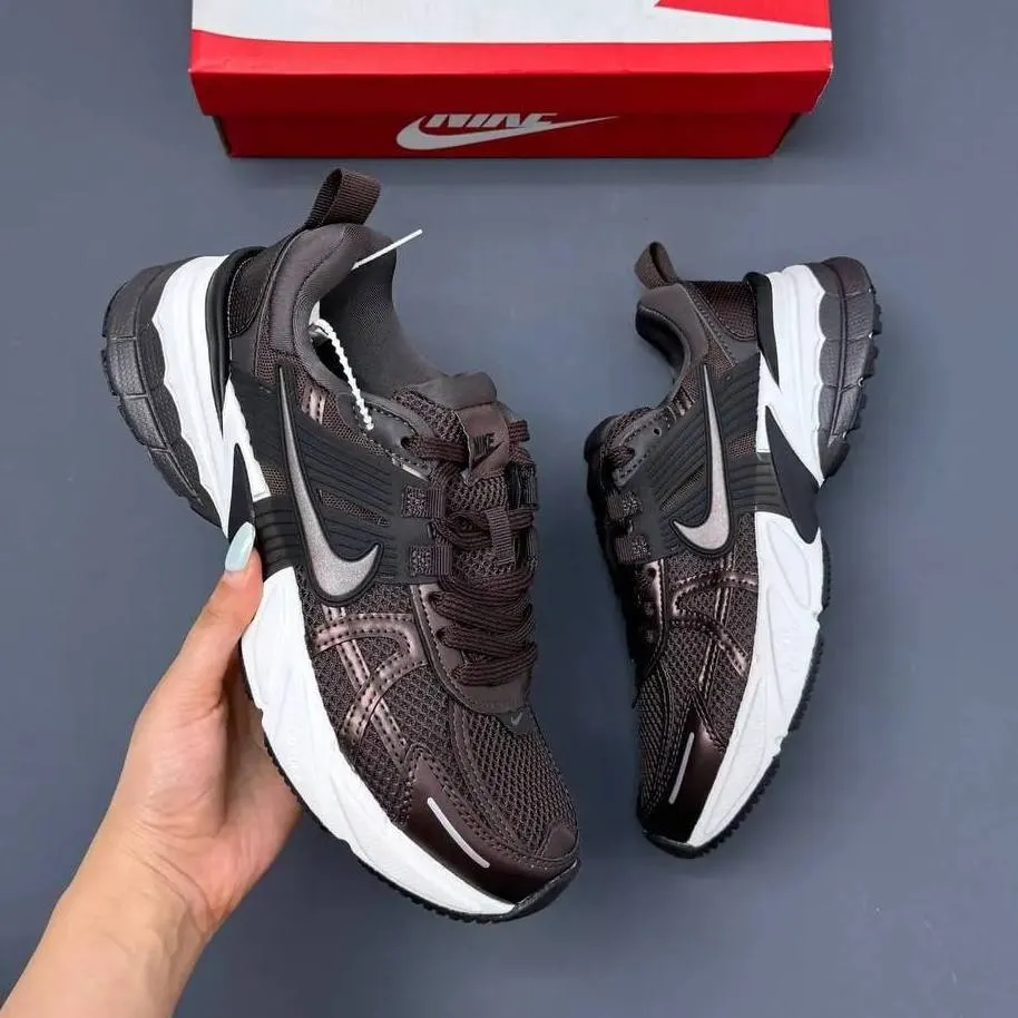 کفش نایک وی تو کی رنگ مسی Nike V2K Brown کفش نایک وی تو کی رنگ مسی Nike V2K Brown - تصویر 3