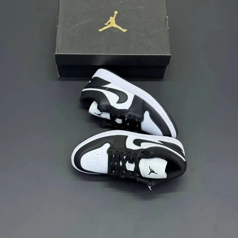 کفش نایک ایر جردن وان لو پاندا Nike Air Jordan 1 Low Panda کفش نایک ایر جردن وان لو پاندا Nike Air Jordan 1 Low Panda - تصویر 2