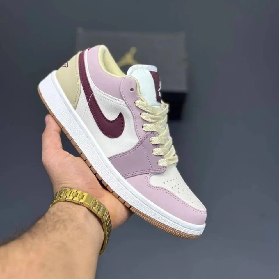 کفش نایک ایر جردن وان پالو روسا Nike Air Jordan 1 Palmo Rosa کفش نایک ایر جردن وان پالو روسا Nike Air Jordan 1 Palmo Rosa - تصویر 3