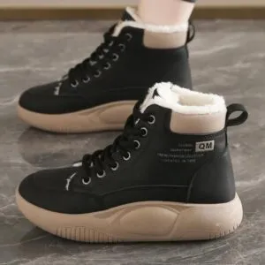 نیم بوت خزدار ضد آب مشکی کرم Waterproof Fur Lined Black Beige Boots نیم بوت خزدار ضد آب مشکی کرم Waterproof Fur Lined Black Beige Boots