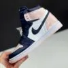 کفش نایک ایر جردن وان ساقدار اتمسفر Nike Air Jordan 1 High Atmosphere کفش نایک ایر جردن وان ساقدار اتمسفر Nike Air Jordan 1 High Atmosphere - تصویر 2