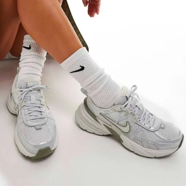 کفش نایک وی تو کی سبز سفید Nike V2K Green White کفش نایک وی تو کی سبز سفید Nike V2K Green White