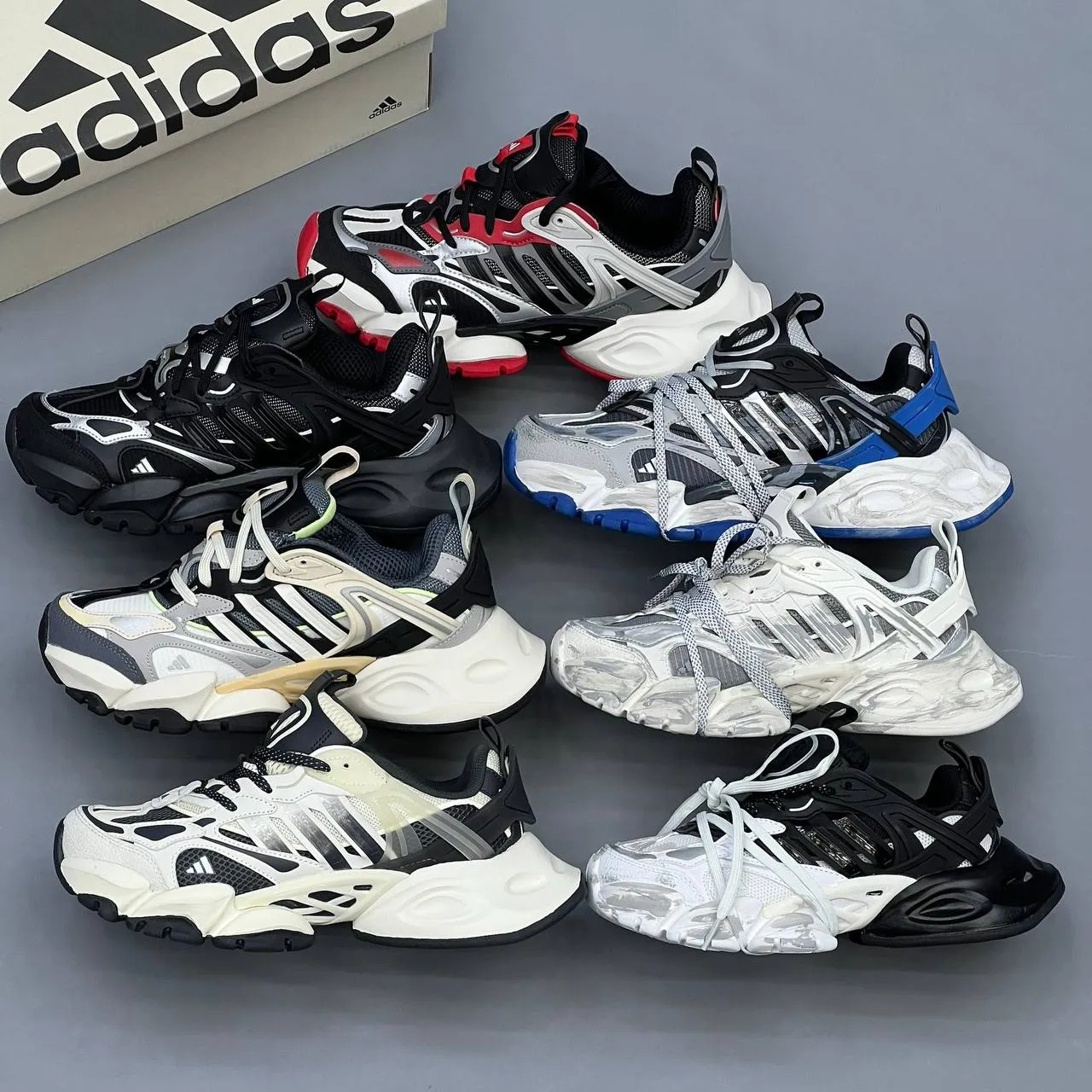 کفش آدیداس رانر دیلاکس سفید طوسی آبی Adidas Runner Deluxe White Gray Blue کفش آدیداس رانر دیلاکس سفید طوسی آبی Adidas Runner Deluxe White Gray Blue - تصویر 2