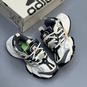 کفش آدیداس رانر دیلاکس کرم طوسی تیره Adidas Runner Deluxe Dark Cream Gray کفش آدیداس رانر دیلاکس کرم طوسی تیره Adidas Runner Deluxe Dark Cream Gray