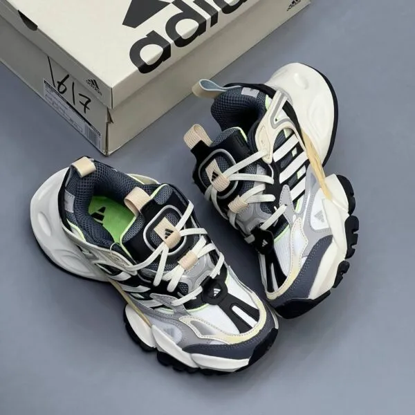 کفش آدیداس رانر دیلاکس کرم طوسی تیره Adidas Runner Deluxe Dark Cream Gray کفش آدیداس رانر دیلاکس کرم طوسی تیره Adidas Runner Deluxe Dark Cream Gray