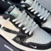 کفش نایک ایر جردن وان لو تراویس اسکات نورث فیس جدید Nike Air Jordan 1 Low Travis Scott x North Face New کفش نایک ایر جردن وان لو تراویس اسکات نورث فیس جدید Nike Air Jordan 1 Low Travis Scott x North Face New - تصویر 2