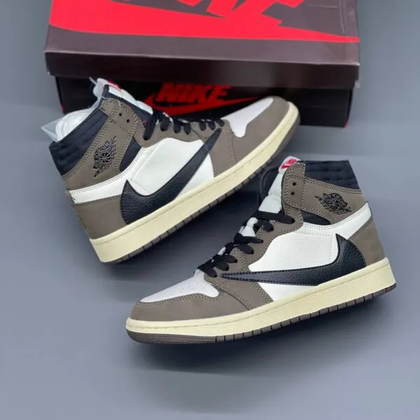 کفش نایک ایر جردن وان ساقدار رترو تراویس اسکات موکا Nike Air Jordan 1 Retro High Travis Scott Mocha کفش نایک ایر جردن وان ساقدار رترو تراویس اسکات موکا Nike Air Jordan 1 Retro High Travis Scott Mocha