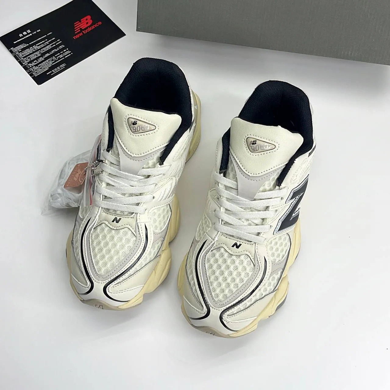 کتونی نیوبالانس ۹۰۶۰ کرم مشکی New Balance 9060 Cream Black کتونی نیوبالانس ۹۰۶۰ کرم مشکی New Balance 9060 Cream Black - تصویر 2