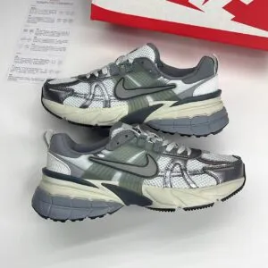 نایک وی تو کی ران طوسی نقرهای Nike V2K Run Grey Silver نایک وی تو کی ران طوسی نقرهای Nike V2K Run Grey Silver