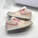 کفش نایک جردن وان لو مایتی سویشرز پینک Nike Jordan 1 Low Mighty Swooshes Pink