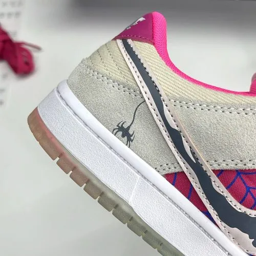 کفش نایک اس بی دانک لو اسپایدر من Nike SB Dunk Low Spiderman - تصویر 3