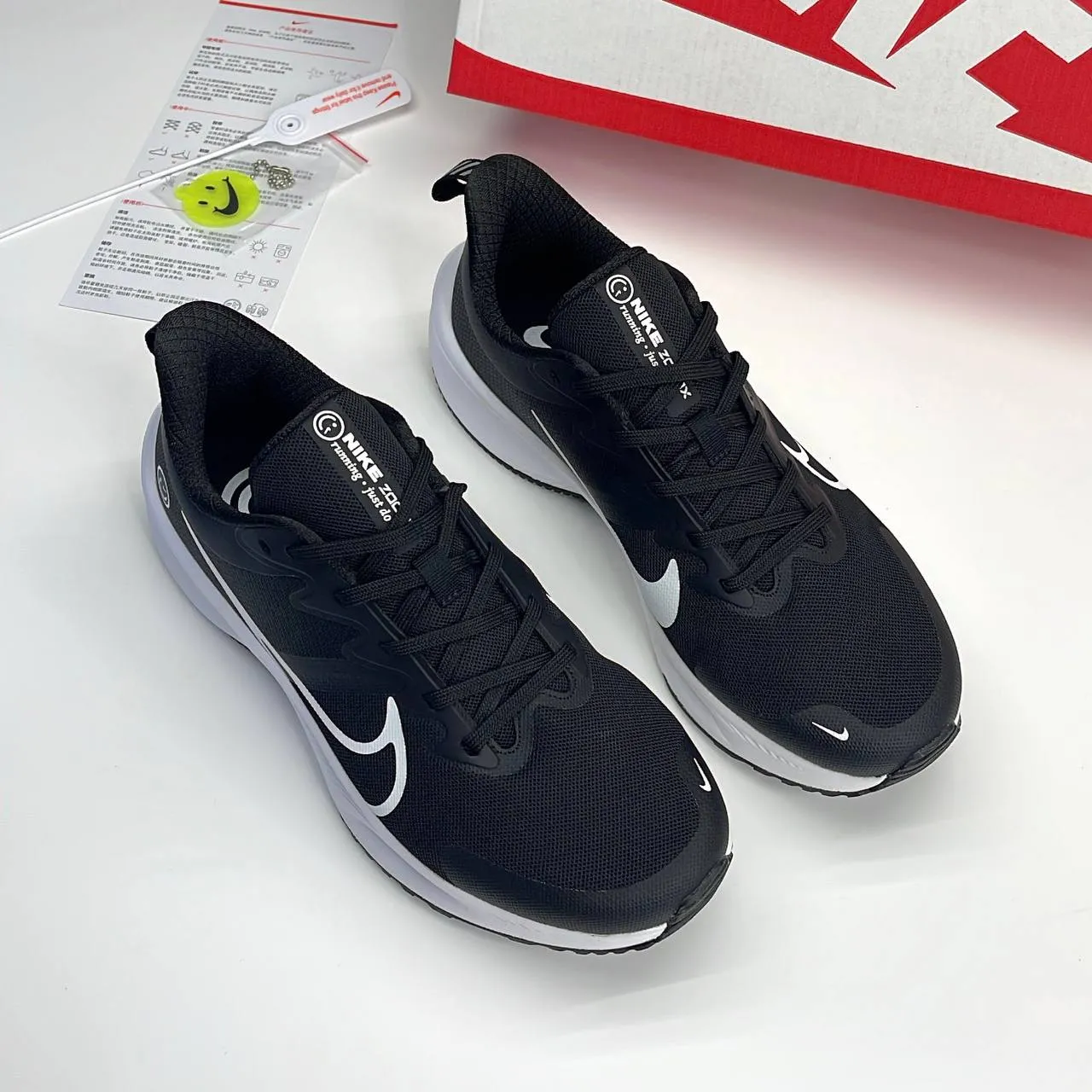 کتونی نایک زوم ایکس طرح لبخند مشکی سفید Nike ZoomX Smile Black White کتونی نایک زوم ایکس طرح لبخند مشکی سفید Nike ZoomX Smile Black White - تصویر 2