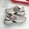 نایک وی تو کی کالباسی Nike V2K Run Pinkish Beige نایک وی تو کی کالباسی Nike V2K Run Pinkish Beige