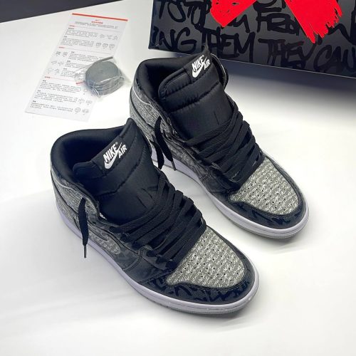 کفش نایک ایر جردن وان ساقدار ربلیونر Nike Air Jordan 1 High OG Rebellionaire کفش نایک ایر جردن وان ساقدار ربلیونر Nike Air Jordan 1 High OG Rebellionaire