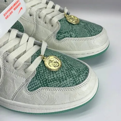 کفش نایک ایر جردن وان لو ماری ۲۰۲۵ Nike Air Jordan 1 Low Marie کفش نایک ایر جردن وان لو ماری ۲۰۲۵ Nike Air Jordan 1 Low Marie - تصویر 6
