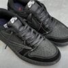 کفش نایک ایر جردن وان لو تراویس اسکات بلک فانتوم Nike Air Jordan 1 Low Travis Scott Black Phantom کفش نایک ایر جردن وان لو تراویس اسکات بلک فانتوم Nike Air Jordan 1 Low Travis Scott Black Phantom