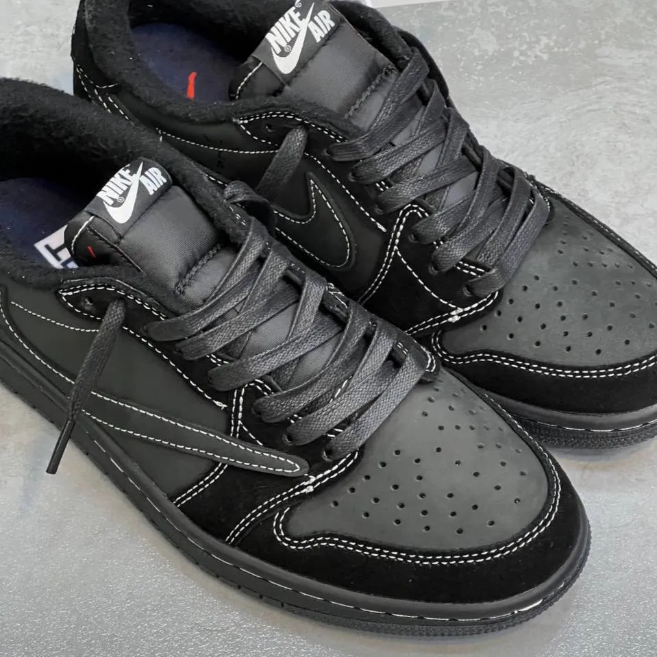 کفش نایک ایر جردن وان لو تراویس اسکات بلک فانتوم Nike Air Jordan 1 Low Travis Scott Black Phantom - تصویر 4