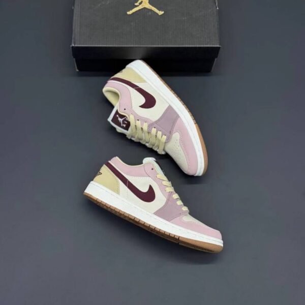 کفش نایک ایر جردن وان پالو روسا Nike Air Jordan 1 Palmo Rosa کفش نایک ایر جردن وان پالو روسا Nike Air Jordan 1 Palmo Rosa