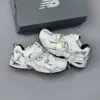 کفش نیو بالانس ۵۳۰ کاستوم سفید سبز New Balance 530 Custom White Green کفش نیو بالانس ۵۳۰ کاستوم سفید سبز New Balance 530 Custom White Green