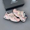 کفش نیو بالانس ۵۳۰ کاستوم صورتی گلدار New Balance 530 Custom Pink Floral کفش نیو بالانس ۵۳۰ کاستوم صورتی گلدار New Balance 530 Custom Pink Floral