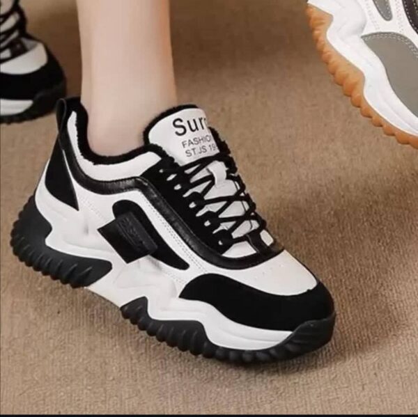 کتونی لژدار زنانه سفید مشکی فشن Women’s White Black Platform Fashion Sneakers کتونی لژدار زنانه سفید مشکی فشن Women’s White Black Platform Fashion Sneakers